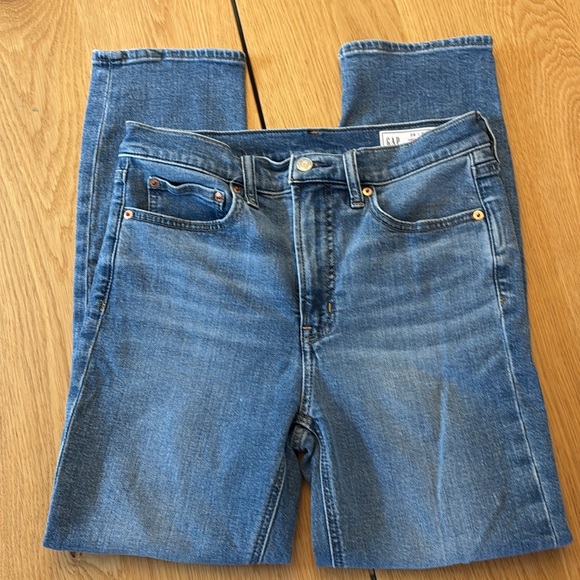 GAP High Rise Vintage Slim Jean - Picture 4 of 11